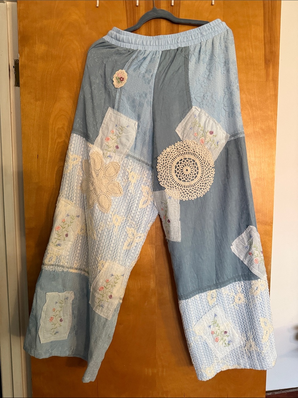 POL Mixed Media Wide Leg Pants Accented with Crochet and Flowers - Picture 3 of 6